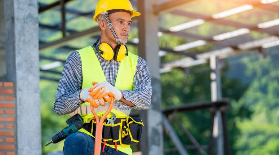 Expert Emergency Roof Repairs services in Holiday, FL